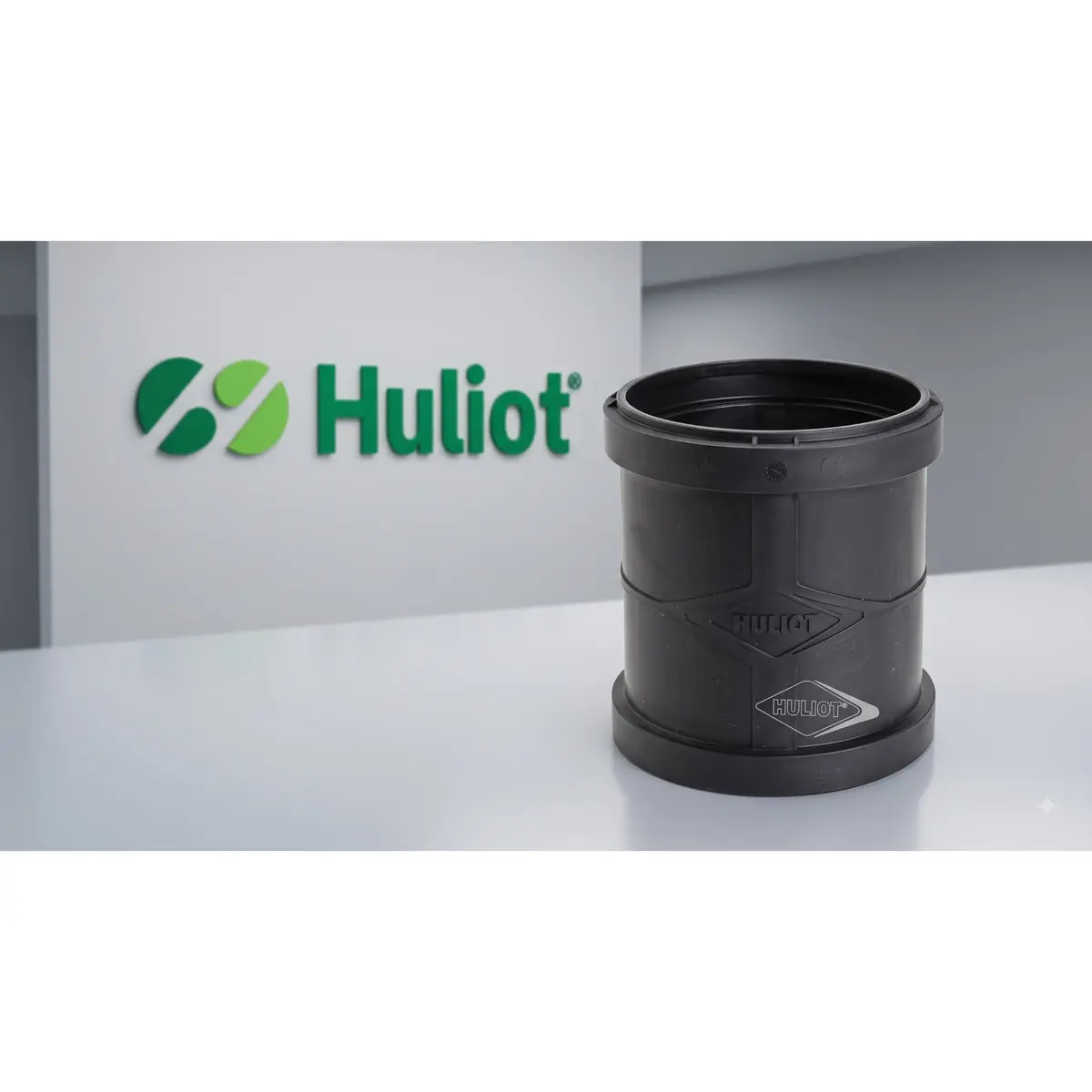Huliot 110 mm Ultra Silent One Way Socket Coupler | Push-Fit Drainage Fitting | Low-Noise Soil & Waste System — image 1 of 3
